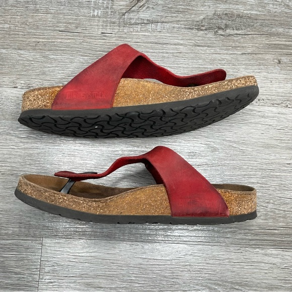 Birkenstock Gizeh Sandals in Dark Red Size 38 or 7-7.5 - Picture 4 of 8